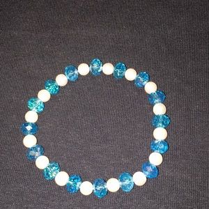 Pearl and blue beaded bracelet.